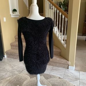 Black soft, mini or can be worn as a long shirt🔥